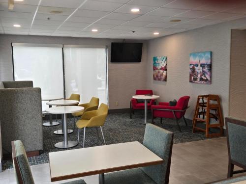 hampton inn commerce