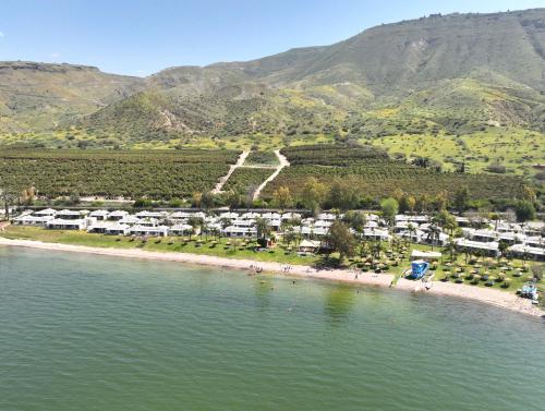 ein gev holiday resort