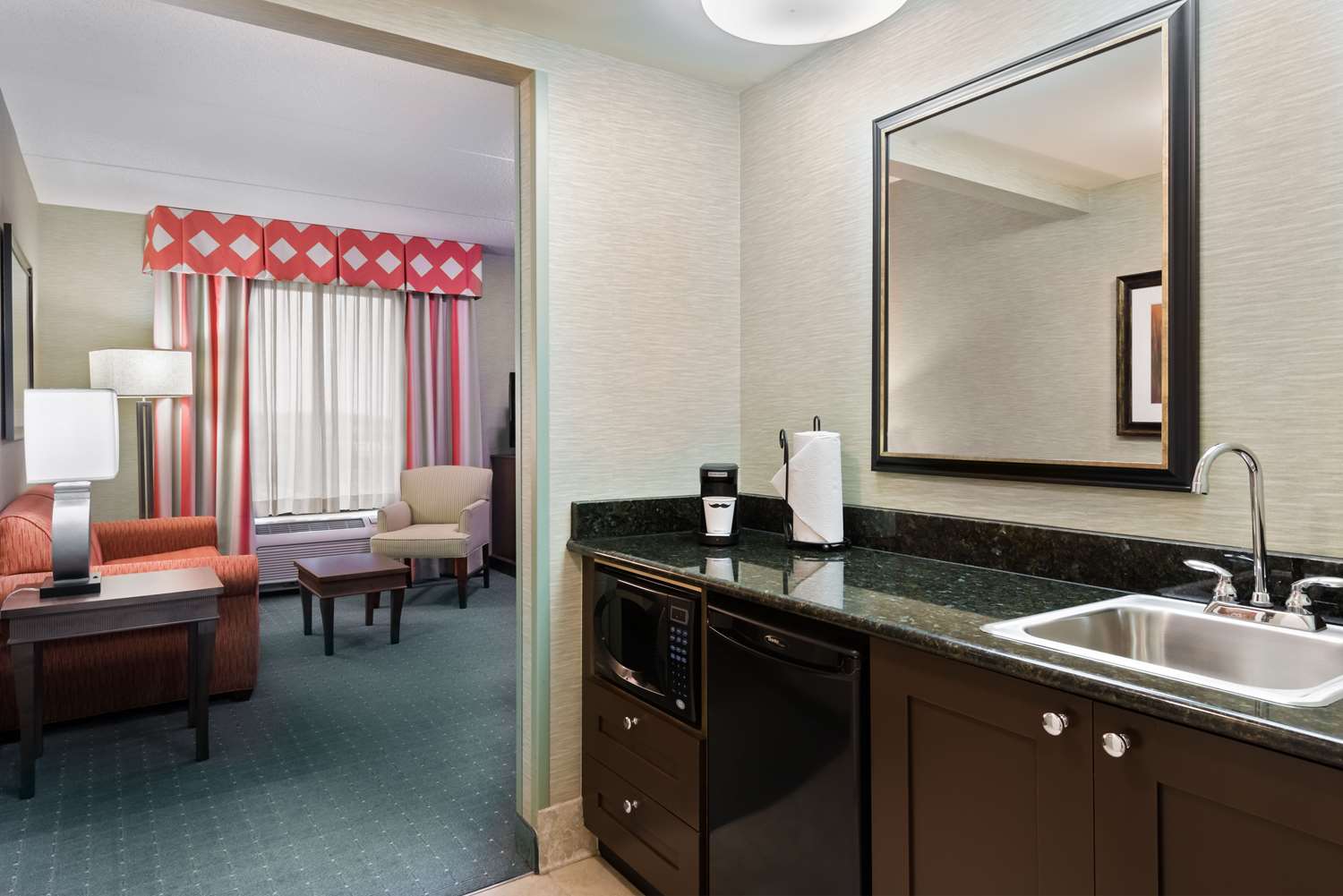 hampton inn and suites columbus polaris