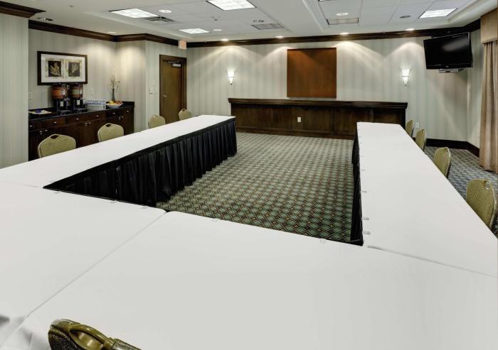 hampton inn and suites columbus polaris