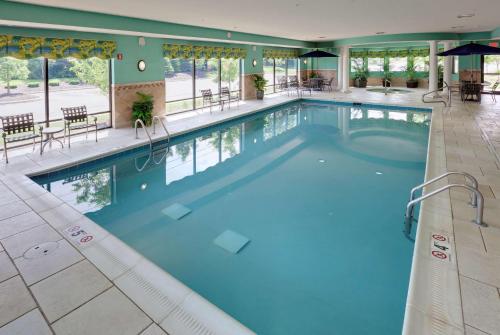 hampton inn and suites columbus polaris
