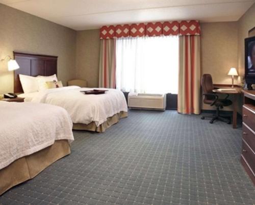 hampton inn and suites columbus polaris
