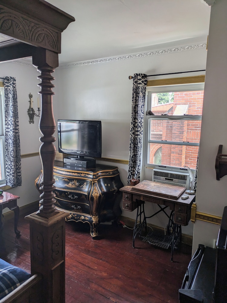 the old parsonage bandb