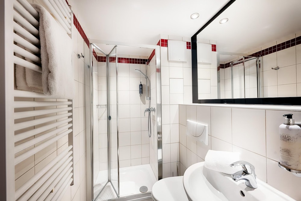 premier inn cologne city centre hotel