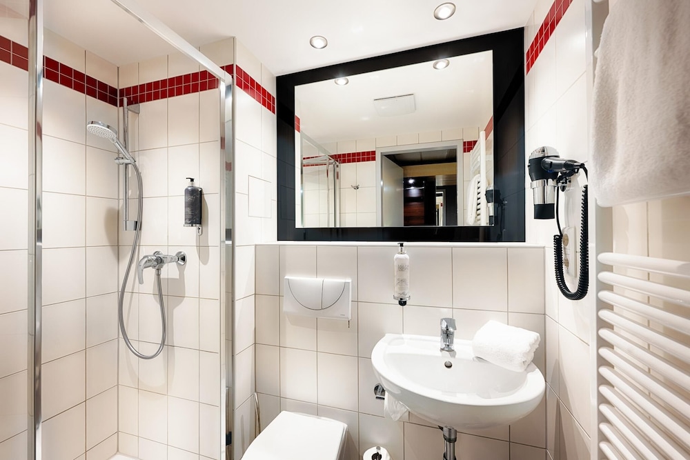 premier inn cologne city centre hotel