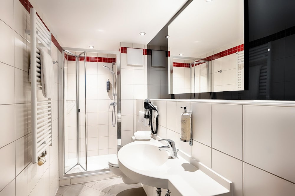 premier inn cologne city centre hotel