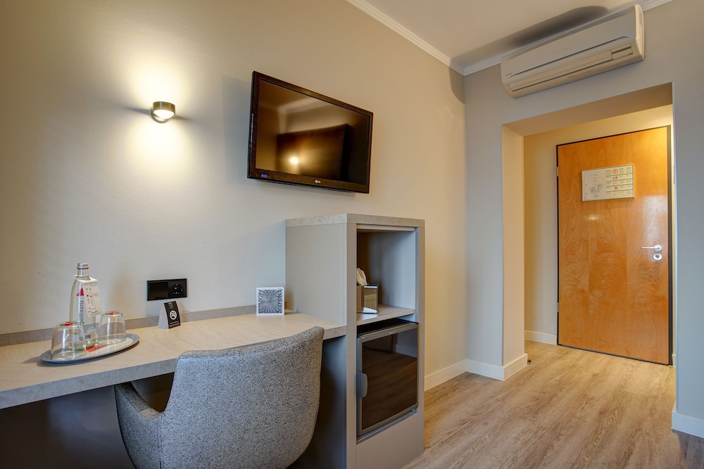 premier inn cologne city centre hotel