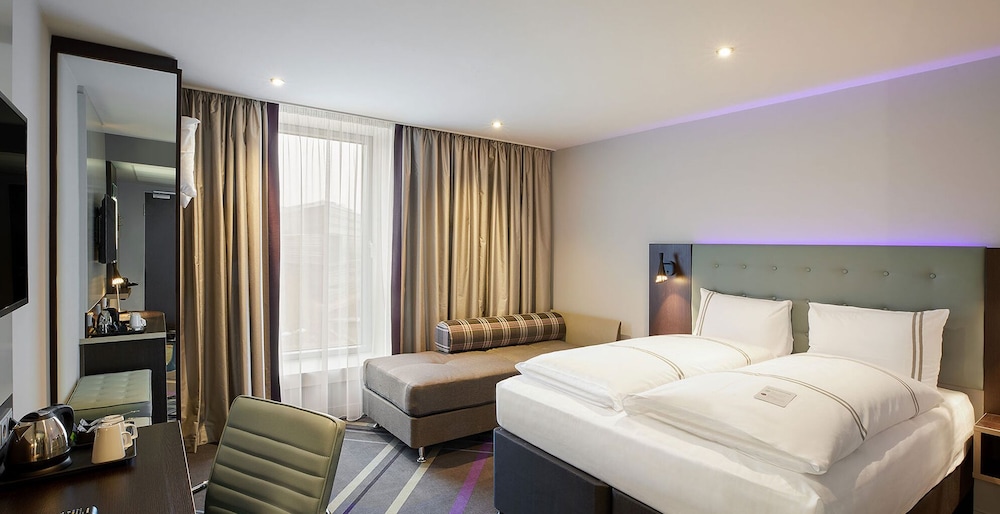 premier inn cologne city centre hotel