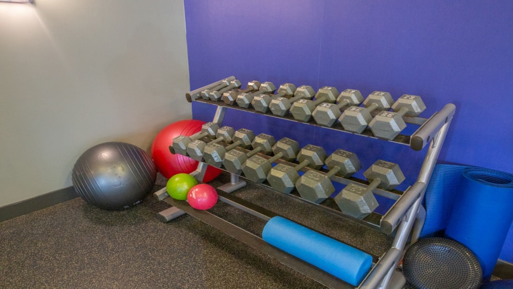 holiday inn express columbus airport easton by ihg