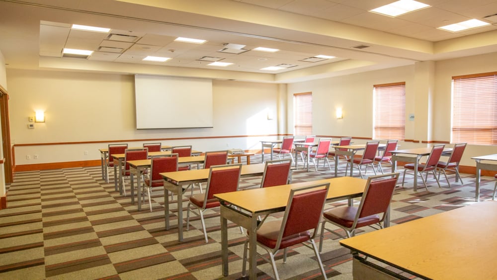 holiday inn express columbus airport easton by ihg