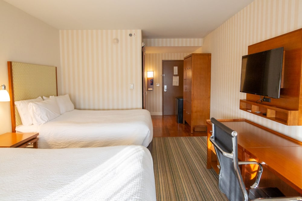 holiday inn express columbus airport easton by ihg