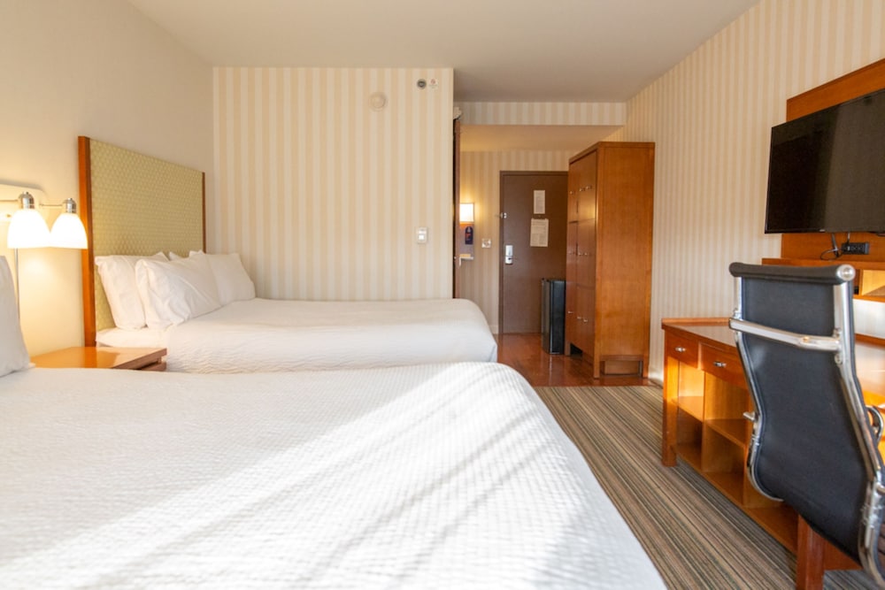 holiday inn express columbus airport easton by ihg