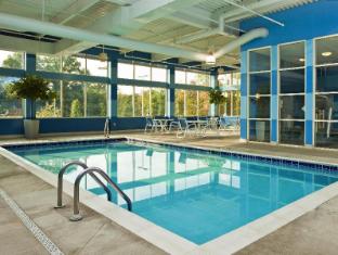 holiday inn express columbus airport easton by ihg