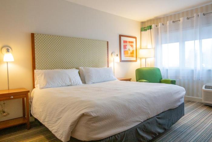 holiday inn express columbus airport easton by ihg