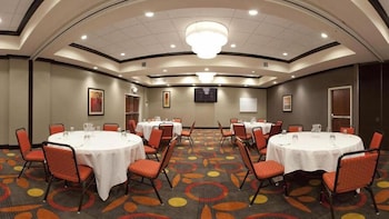 holiday inn columbus hilliard by ihg