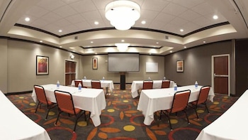 holiday inn columbus hilliard by ihg
