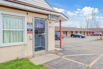 Flint Motel By Oyo Mi Near I-475,,3 star