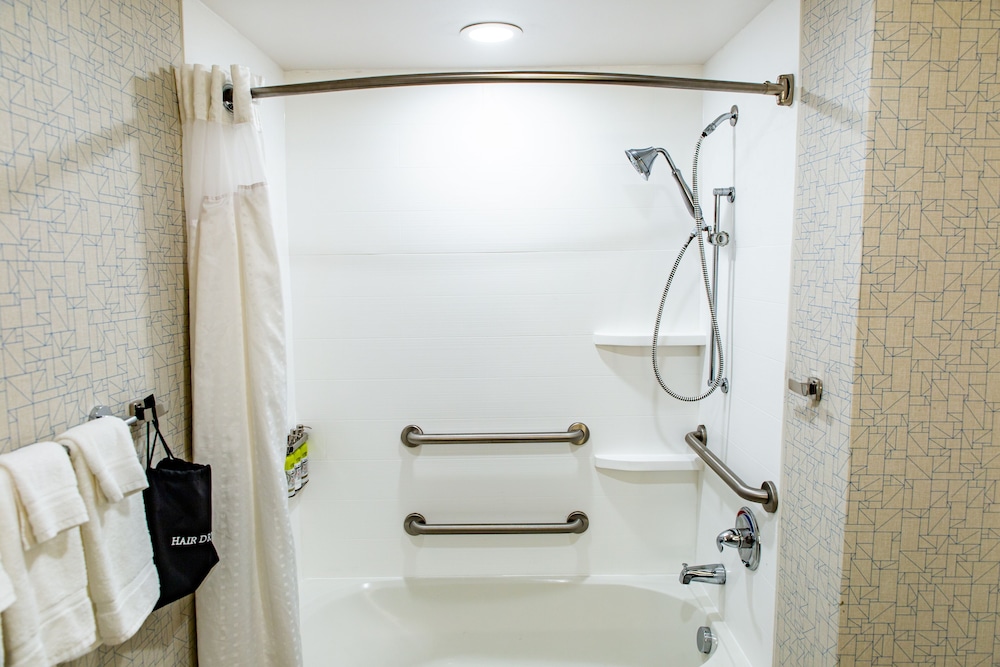 holiday inn express columbus dublin by ihg