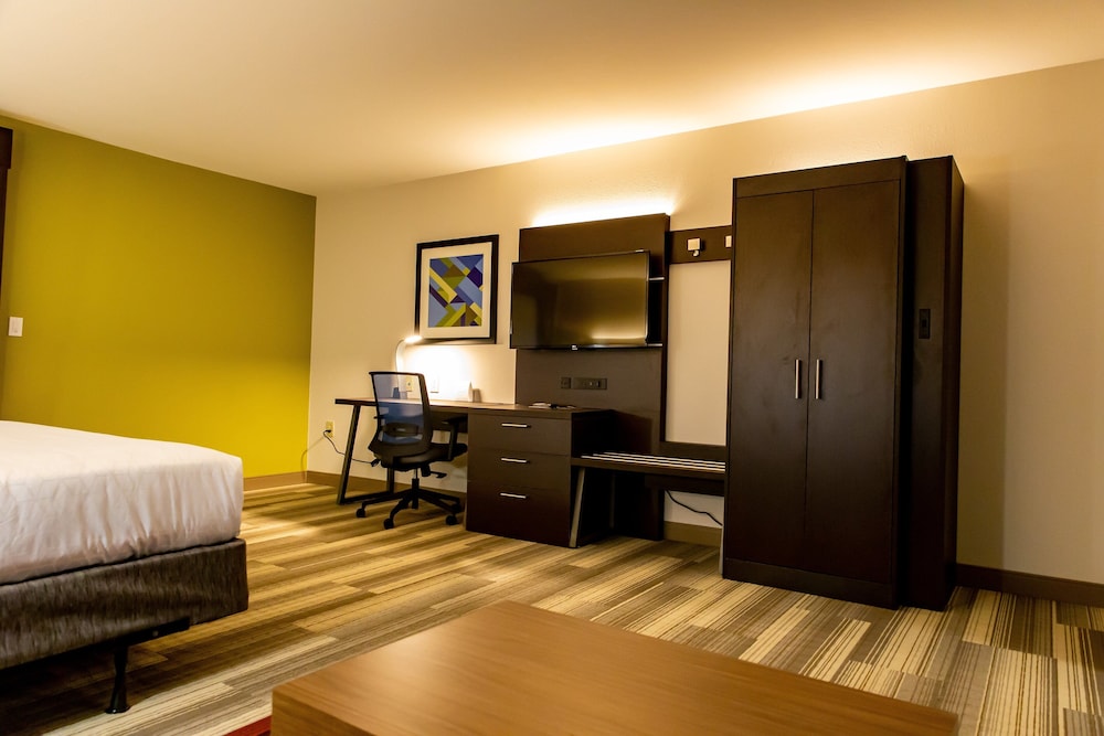 holiday inn express columbus dublin by ihg