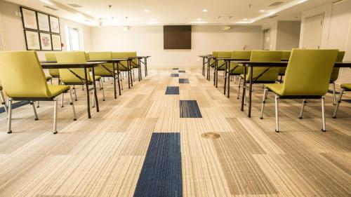 holiday inn express columbus dublin by ihg