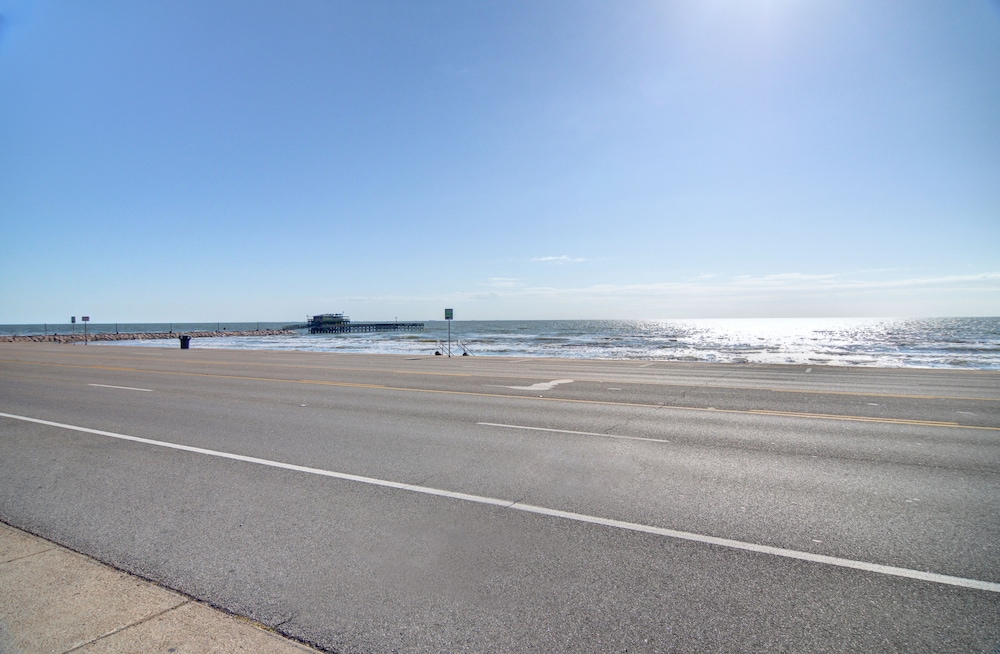 spark by hilton galveston