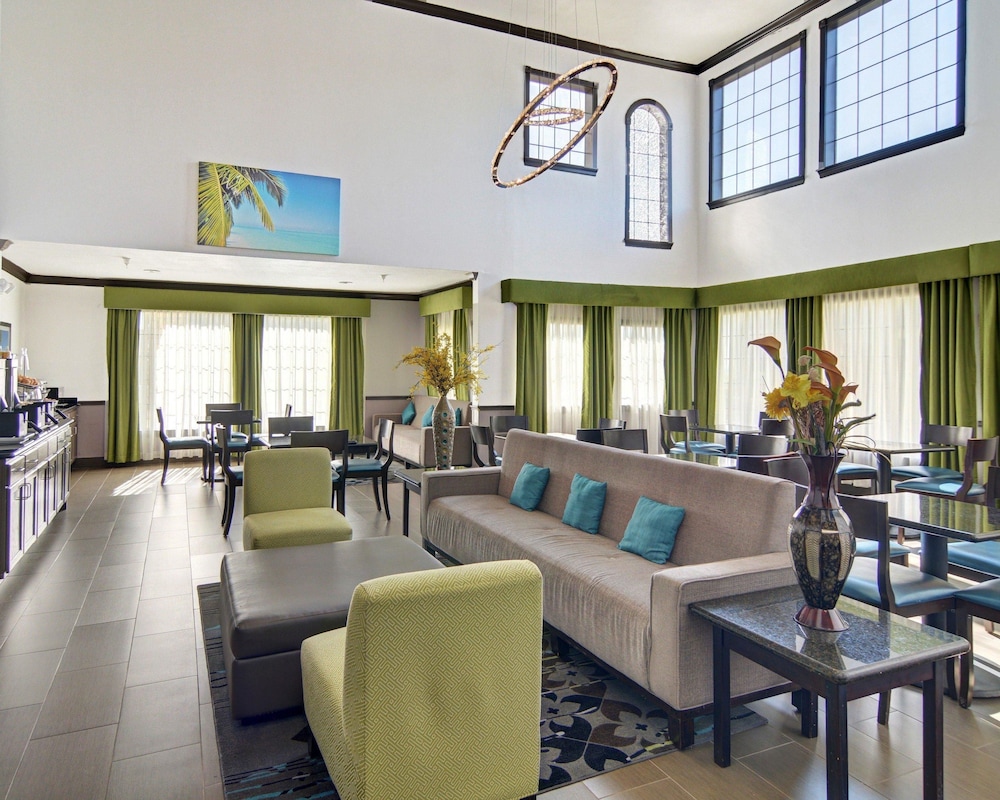 spark by hilton galveston