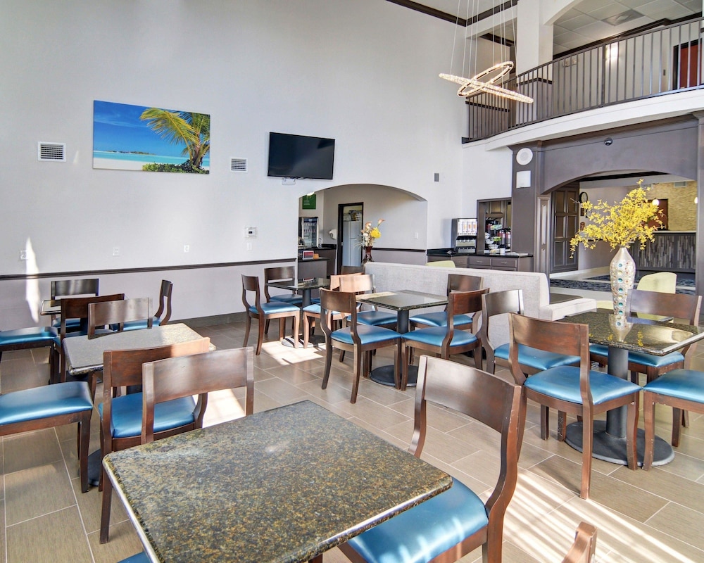 spark by hilton galveston