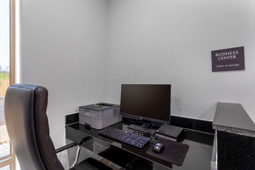 comfort inn and suites