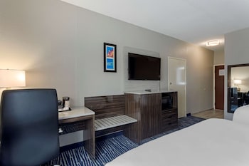 comfort inn and suites