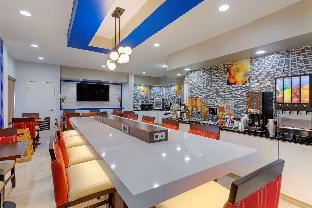 comfort inn and suites