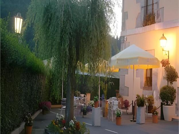 hotel larranaga