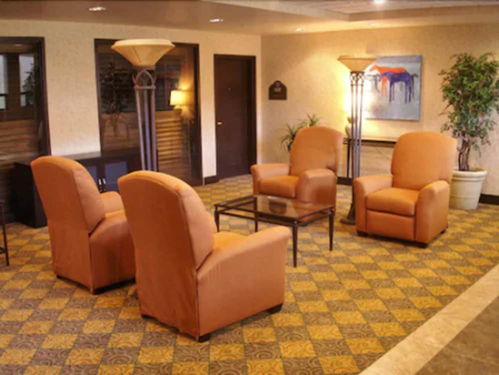 hol inn exp and suites oro valley tucson north