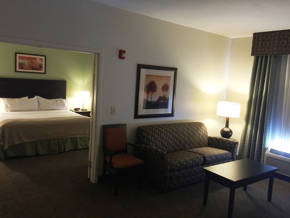 hol inn exp and suites oro valley tucson north