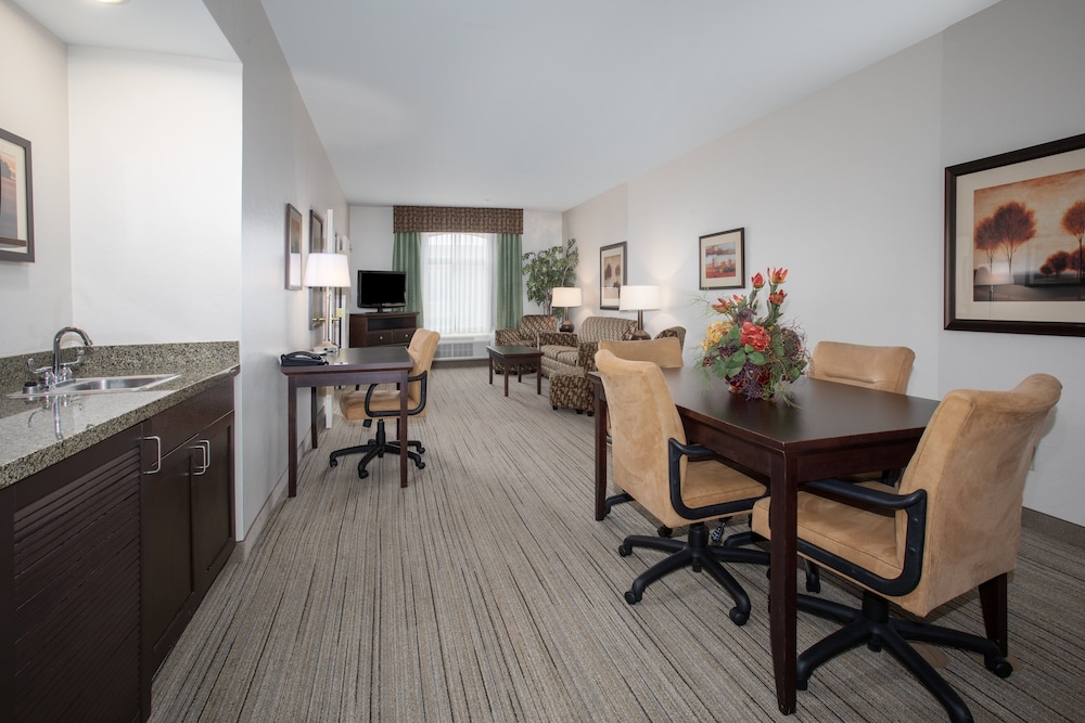 hol inn exp and suites oro valley tucson north