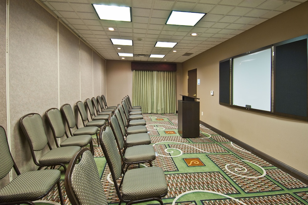 hol inn exp and suites oro valley tucson north
