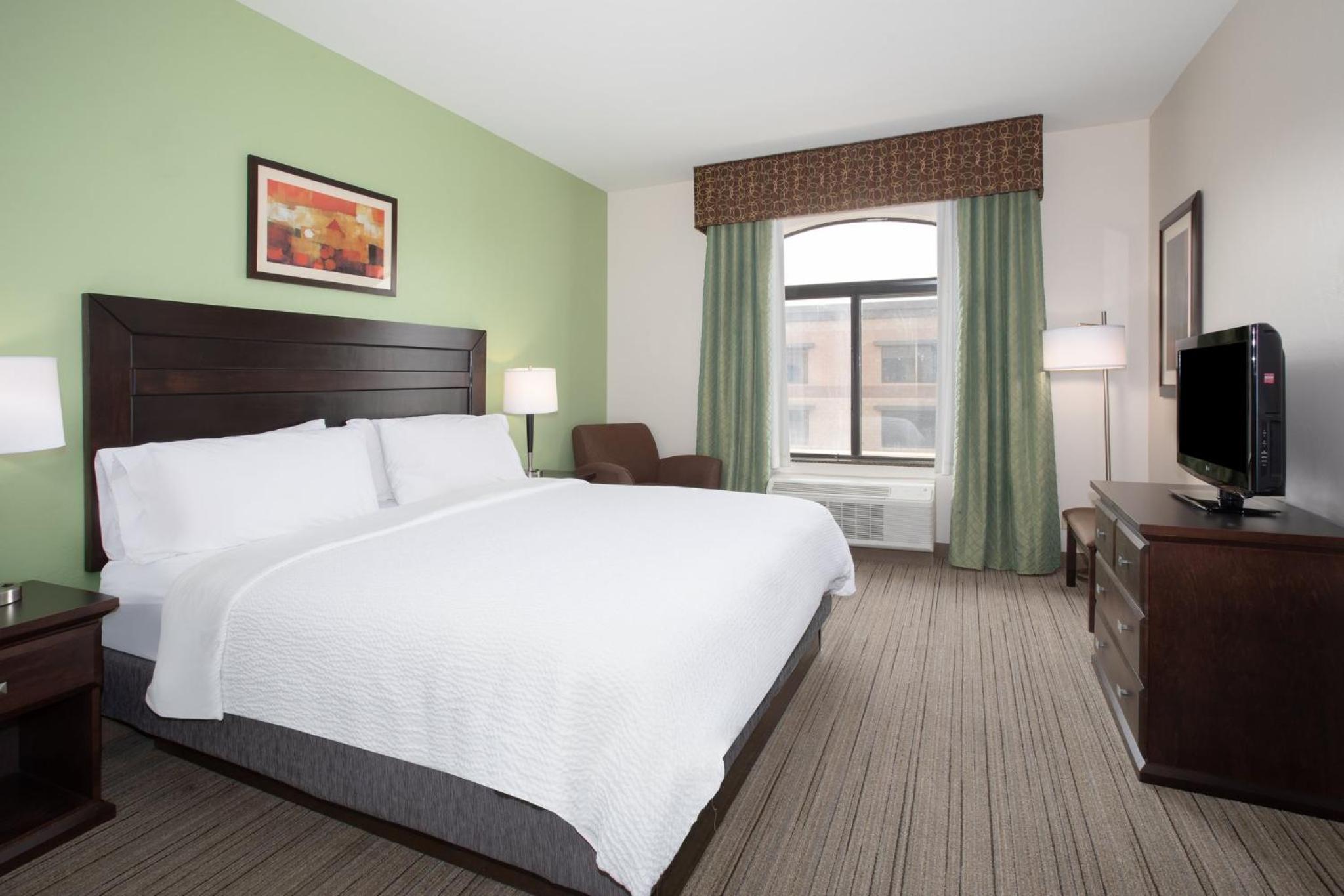 hol inn exp and suites oro valley tucson north