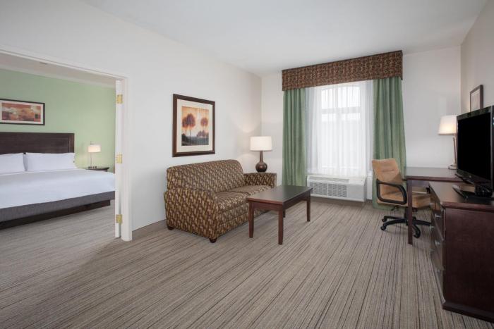 hol inn exp and suites oro valley tucson north