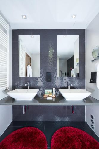 emerald hotel pristina kosovo