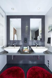 emerald hotel pristina kosovo