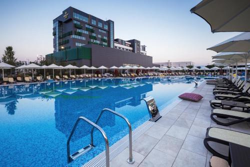 emerald hotel pristina kosovo