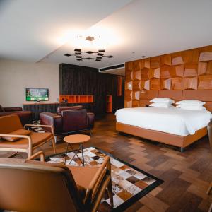 emerald hotel pristina kosovo