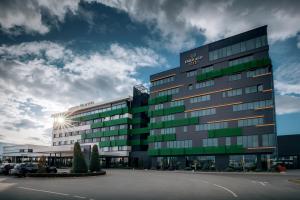 emerald hotel pristina kosovo