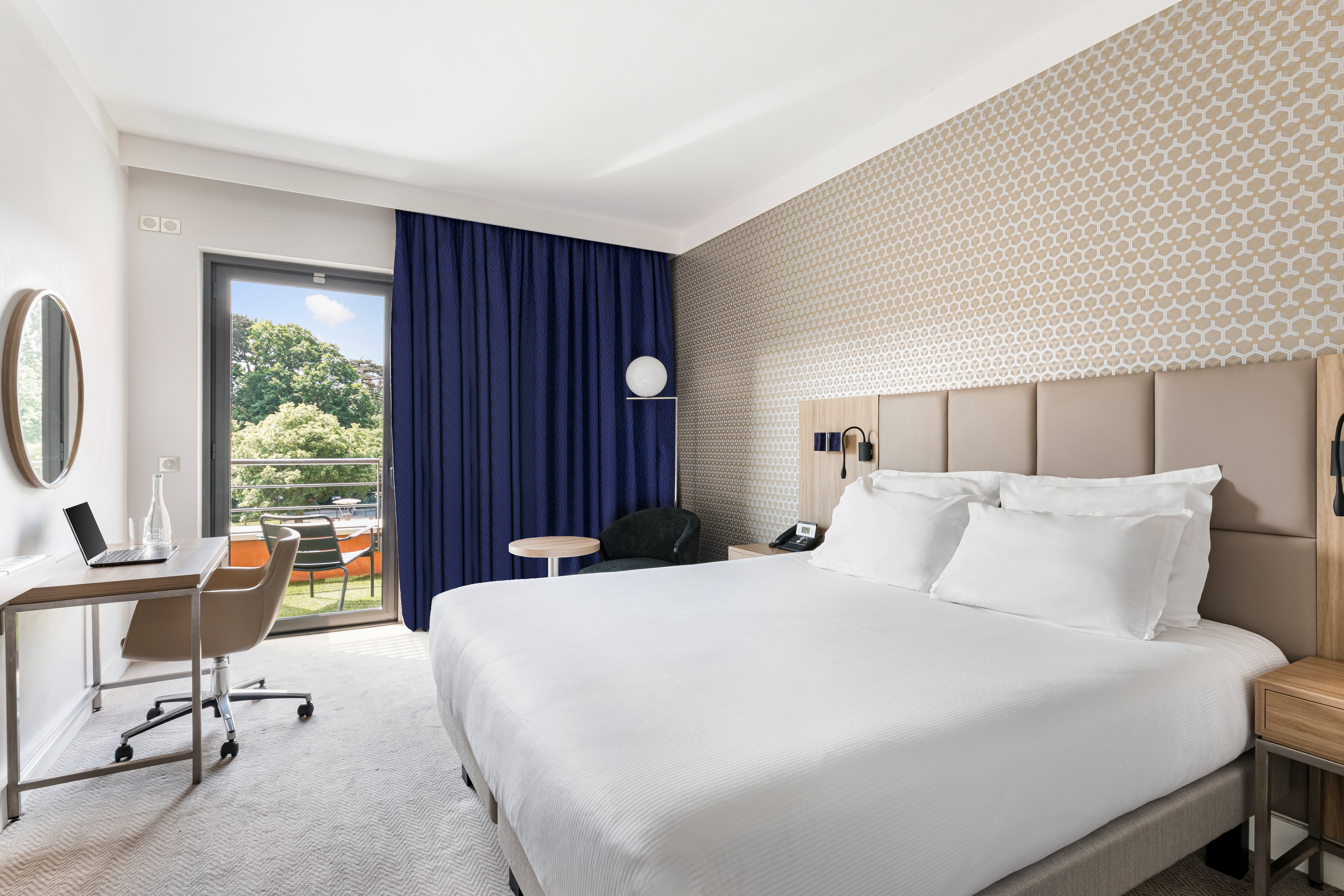 crowne plaza lyon cite internationale