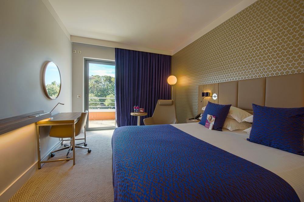 crowne plaza lyon cite internationale