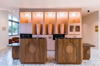 Crowne Plaza Lyon Cite Internationale,Couzon-Au-Mont-D'or>>Lyon,4 star