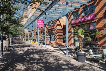 Crowne Plaza Lyon Cite Internationale,Couzon-Au-Mont-D'or>>Lyon,4 star