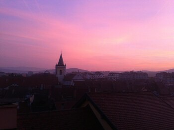 Hotel Du Chateau,Annecy Old Town>>Annecy,2 star