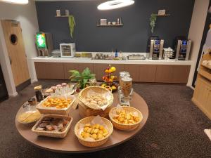 hostellerie saint vincent beauvais aeroport