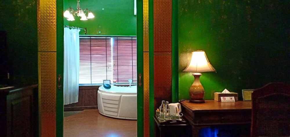 seven senses guest house