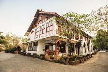 suan bua hotel and resort